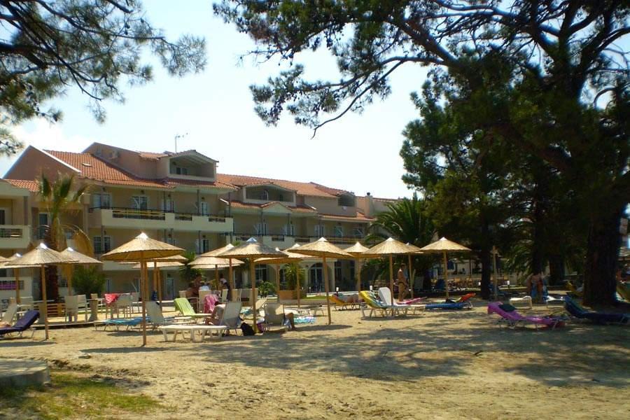 Rachoni Bay Hotel Skala Rachoni  ภายนอก รูปภาพ