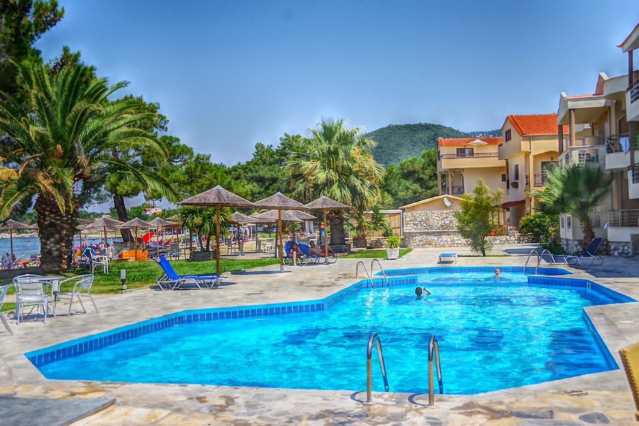 Rachoni Bay Hotel Skala Rachoni  ภายนอก รูปภาพ