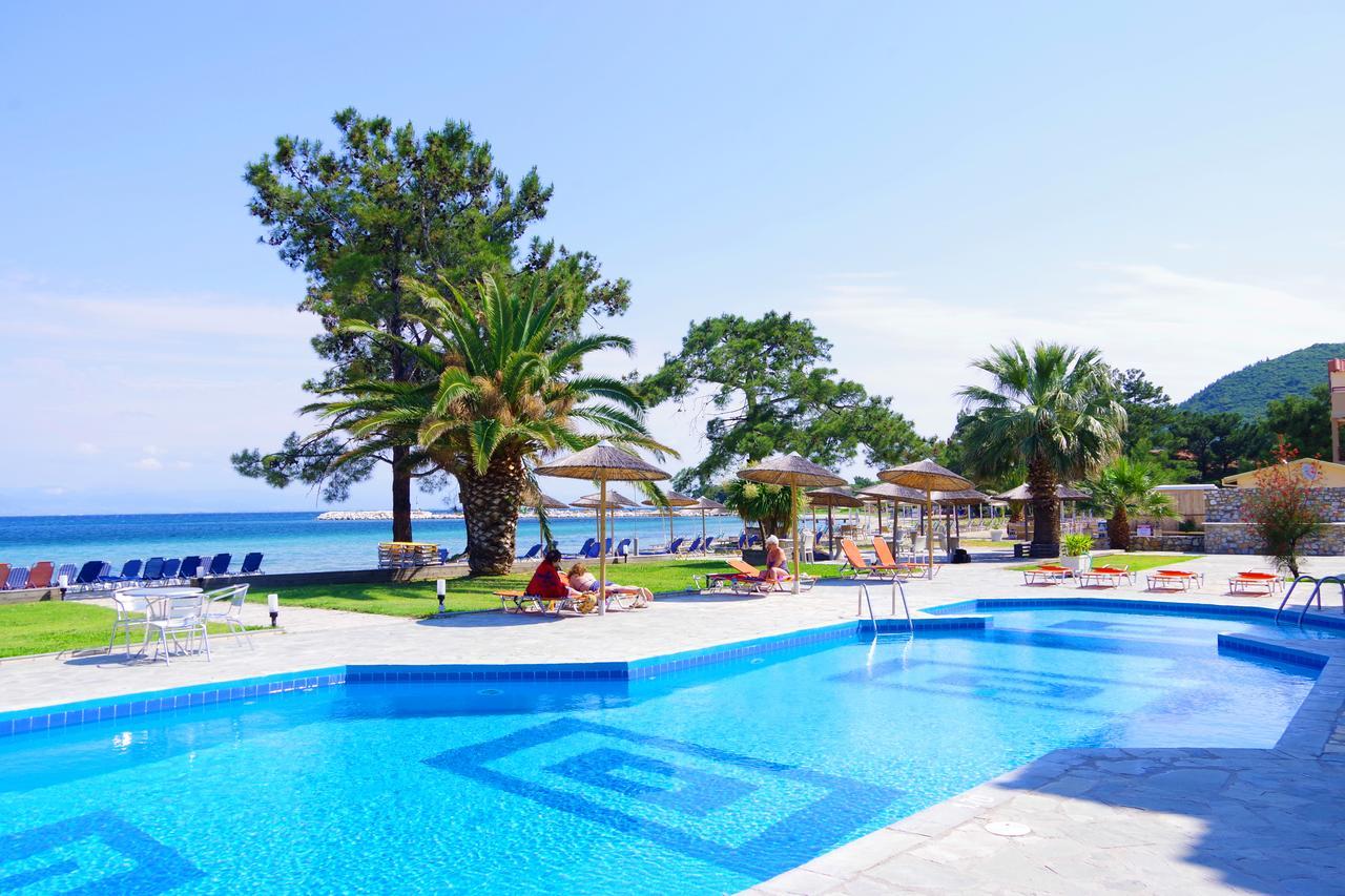 Rachoni Bay Hotel Skala Rachoni  ภายนอก รูปภาพ