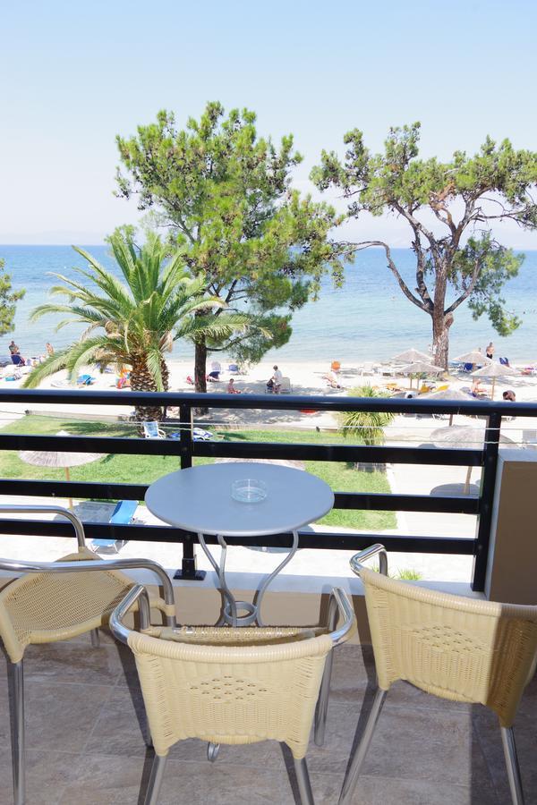 Rachoni Bay Hotel Skala Rachoni  ภายนอก รูปภาพ